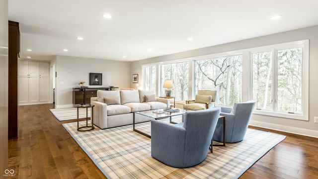 7548 Morningside Drive, Indianapolis, IN 46240