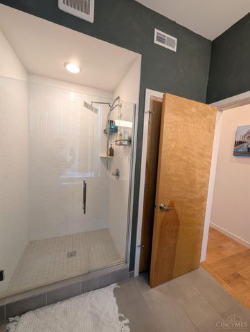 26 E 14th St, Cincinnati, OH 45202