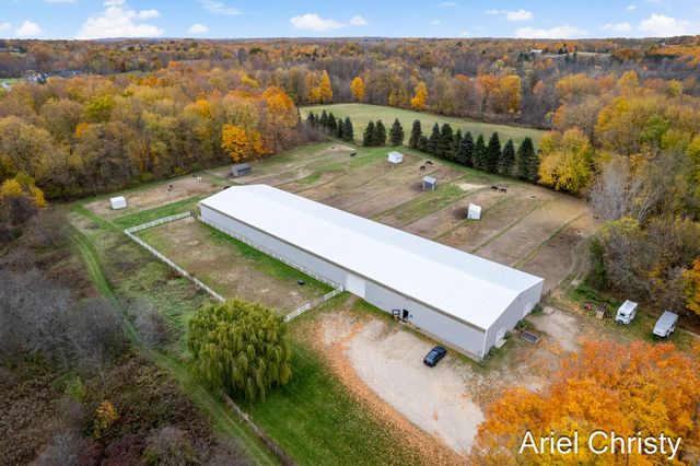 3700 8th Avenue, Hudsonville, MI 49426