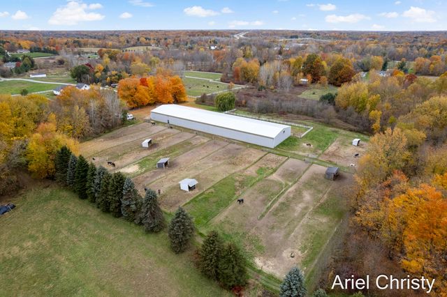 3700 8th Avenue, Hudsonville, MI 49426