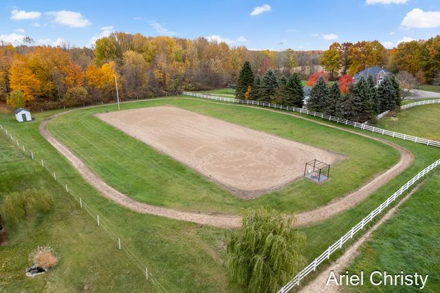 3700 8th Avenue, Hudsonville, MI 49426