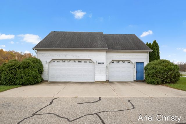 3700 8th Avenue, Hudsonville, MI 49426
