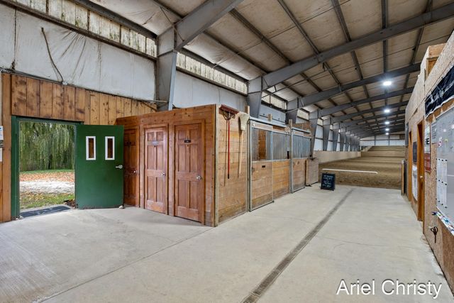 3700 8th Avenue, Hudsonville, MI 49426