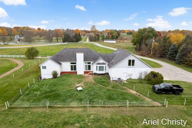 3700 8th Avenue, Hudsonville, MI 49426