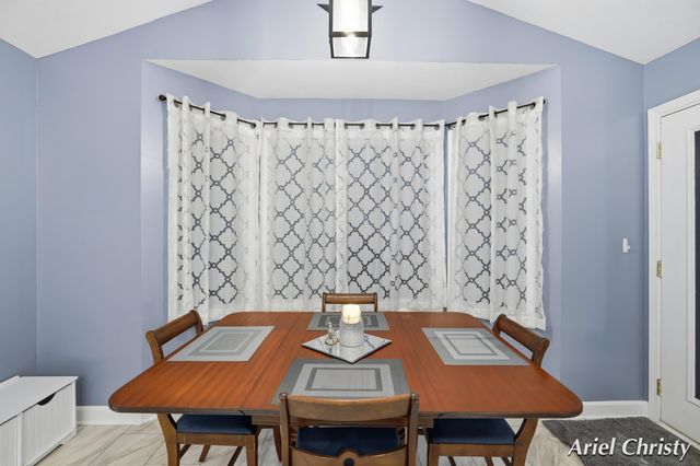 3700 8th Avenue, Hudsonville, MI 49426