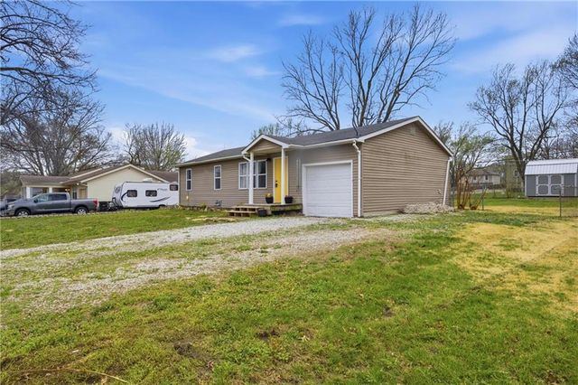 17410 Chestnut Drive, Belton, MO 64012