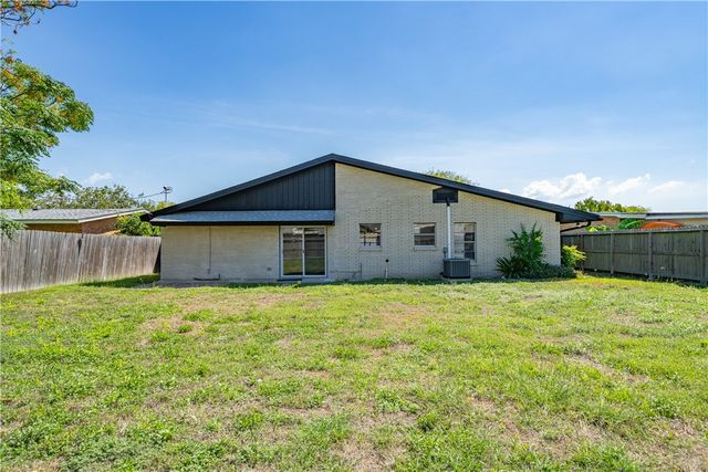 713 Drexel Dr, Corpus Christi, TX 78412