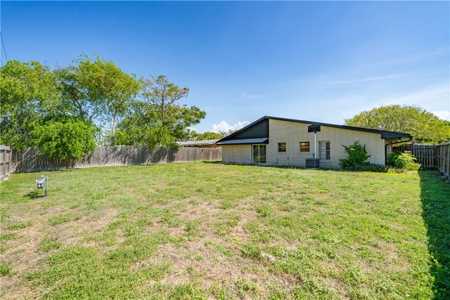 713 Drexel Dr, Corpus Christi, TX 78412
