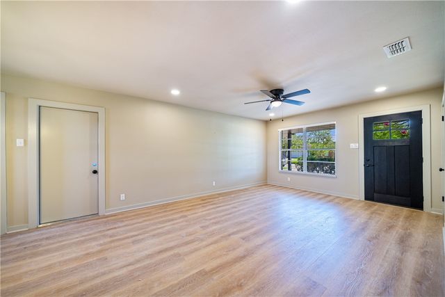 713 Drexel Dr, Corpus Christi, TX 78412