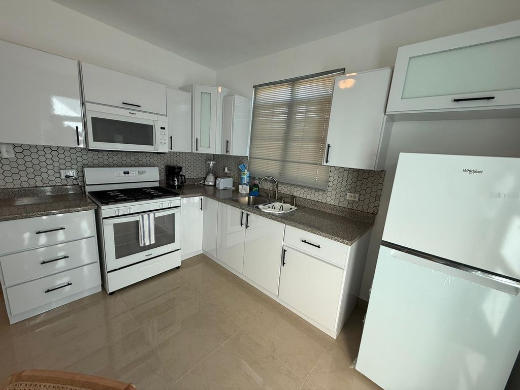 Image 7 of property listing at Carr 115 km 8.7 CALLE HOSTOS, Rincon, PR 00677