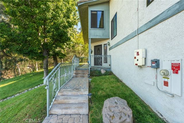 1740 Lomas Privadas Drive, San Bernardino, CA 92404