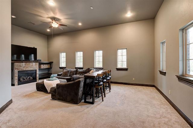 9109 Via Del Vista, Oklahoma City, OK 73131