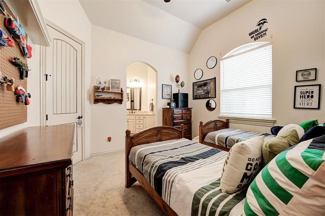 9109 Via Del Vista, Oklahoma City, OK 73131