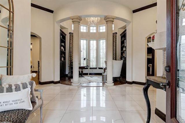 9109 Via Del Vista, Oklahoma City, OK 73131