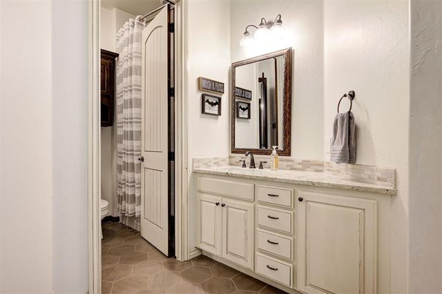 9109 Via Del Vista, Oklahoma City, OK 73131