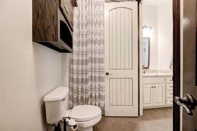 9109 Via Del Vista, Oklahoma City, OK 73131