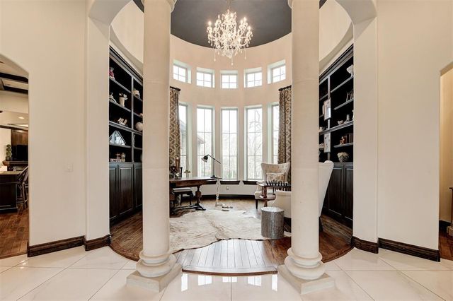 9109 Via Del Vista, Oklahoma City, OK 73131