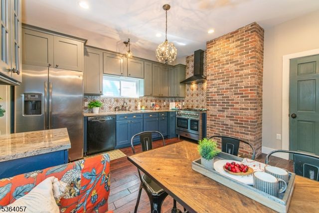 68 Osborne St, Glen Ridge Boro Twp., NJ 07028