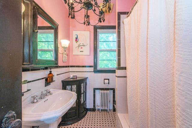 68 Osborne St, Glen Ridge Boro Twp., NJ 07028