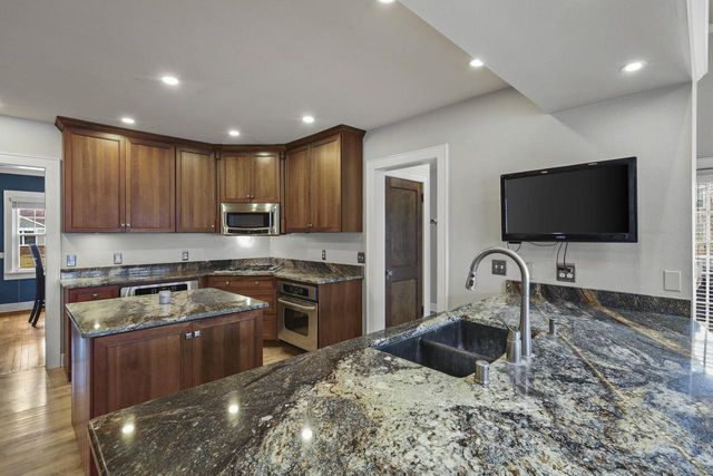 155 Prairie Avenue, Prairie Du Sac, WI 53578