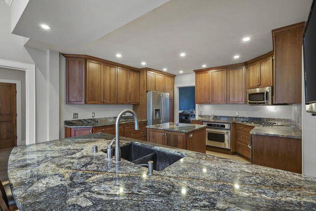 155 Prairie Avenue, Prairie Du Sac, WI 53578