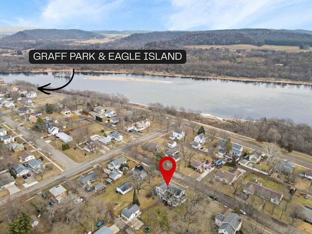 155 Prairie Avenue, Prairie Du Sac, WI 53578