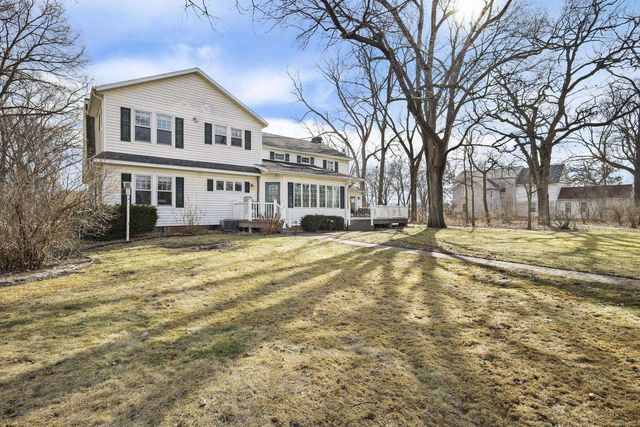 155 Prairie Avenue, Prairie Du Sac, WI 53578