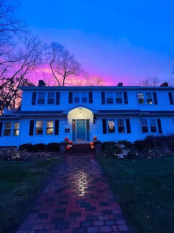 155 Prairie Avenue, Prairie Du Sac, WI 53578