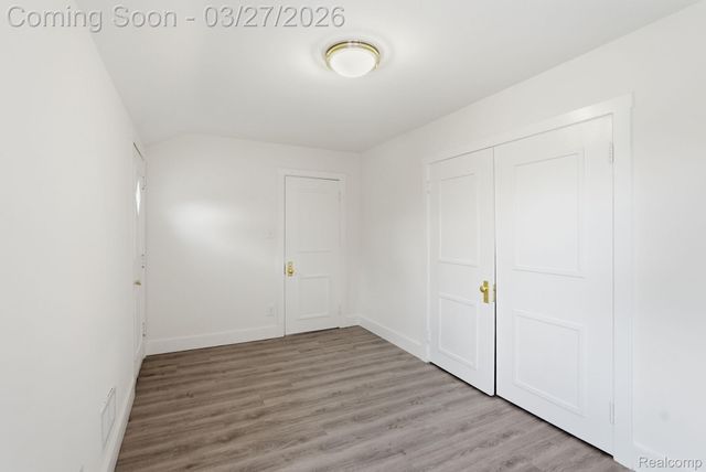 20426 Picadilly Road, Detroit, MI 48221