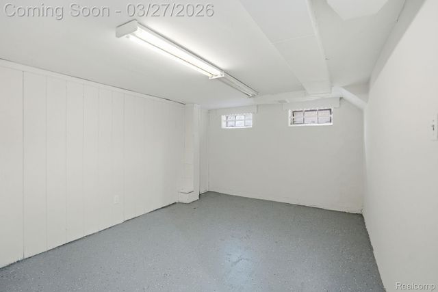 20426 Picadilly Road, Detroit, MI 48221