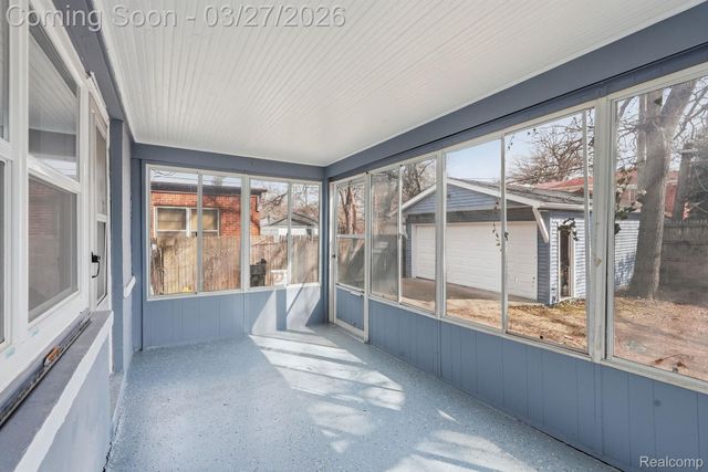 20426 Picadilly Road, Detroit, MI 48221