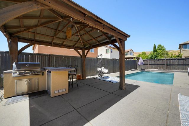 5291 Finkas Ln, Fairfield, CA 94533