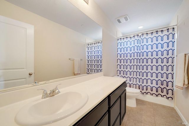 5291 Finkas Ln, Fairfield, CA 94533