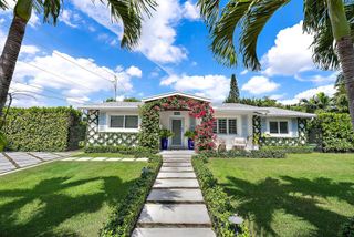 8001 Arlington Place, West Palm Beach, FL 33405