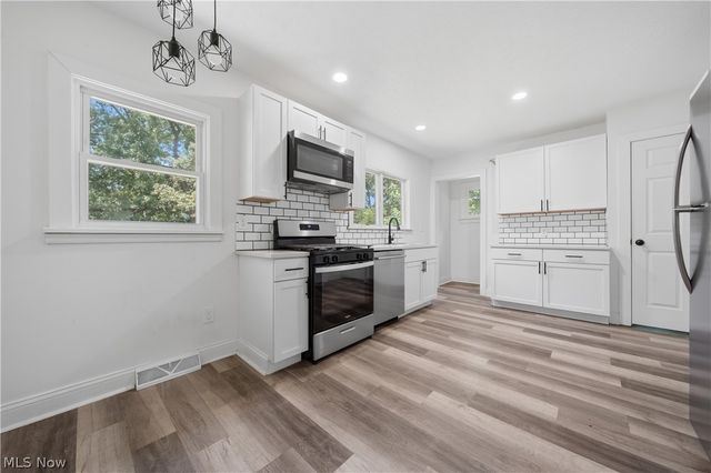 673 Harrison Avenue, Akron, OH 44314