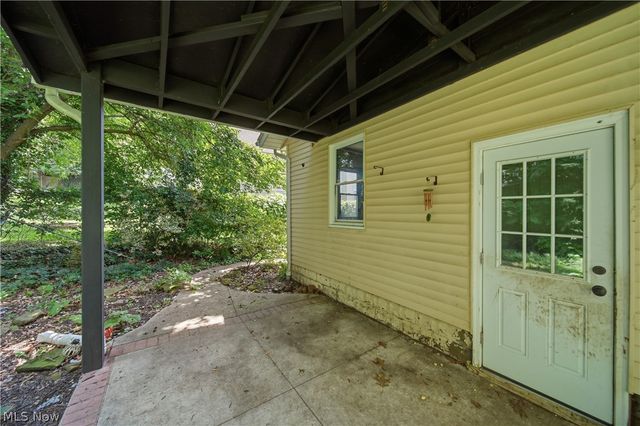 673 Harrison Avenue, Akron, OH 44314