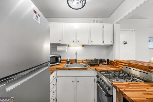 215 Piedmont Avenue NE APT 305, Atlanta, GA 30308