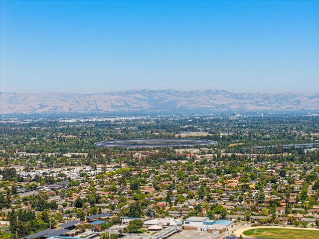 10093 Senate Way, Cupertino, CA 95014