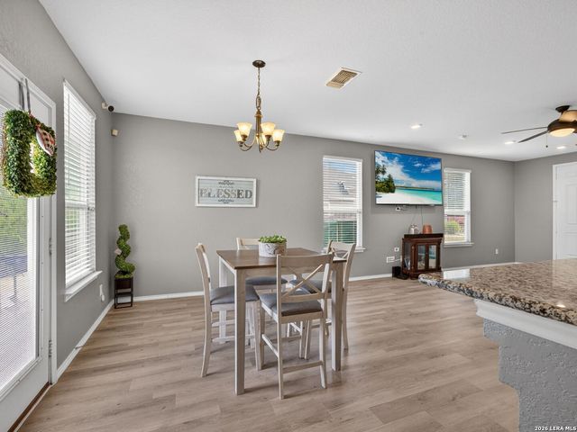 7235 Dulce, San Antonio, TX 78252