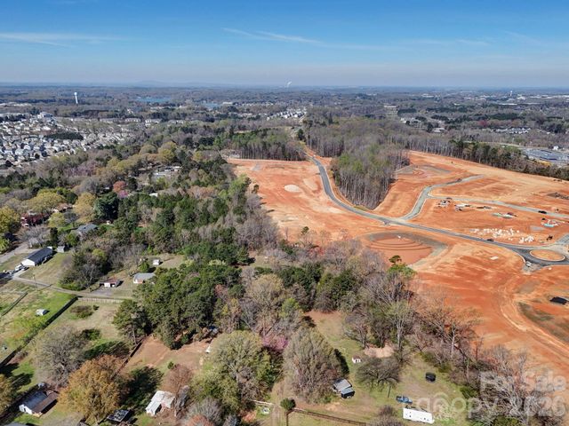 121 Hillbilly Hollar Lane, Mooresville, NC 28115