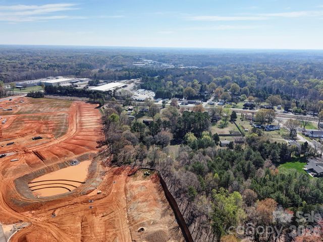 121 Hillbilly Hollar Lane, Mooresville, NC 28115