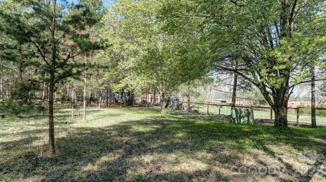 121 Hillbilly Hollar Lane, Mooresville, NC 28115