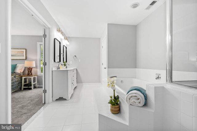 1000 CHESAPEAKE DR, Stevensville, MD 21666