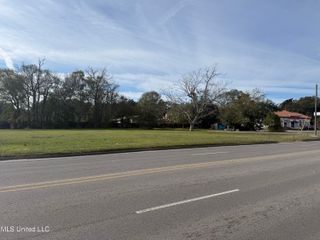 Nsn Ingalls Avenue, Pascagoula, MS 39581