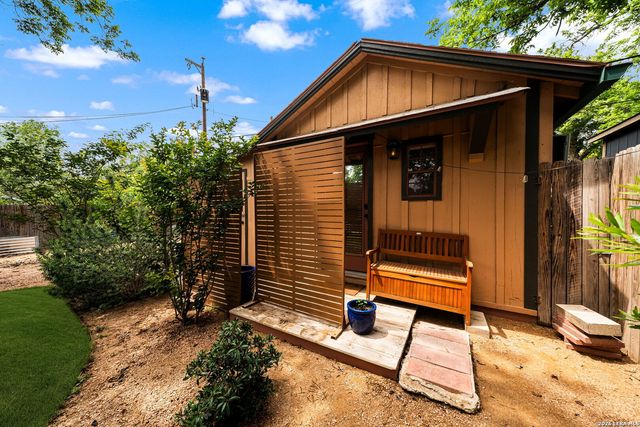 623 W MULBERRY AVE, San Antonio, TX 78212