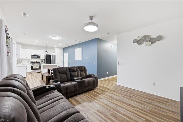 193 Norfleet LN, Suffolk, VA 23434