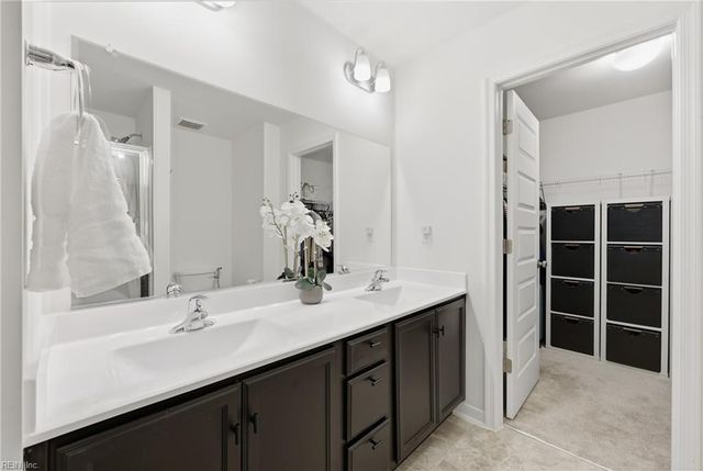 193 Norfleet LN, Suffolk, VA 23434