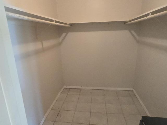 26401 Darkwood Court, Huntsville, TX 77320