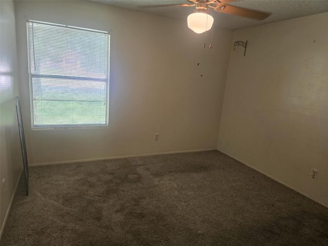 26401 Darkwood Court, Huntsville, TX 77320