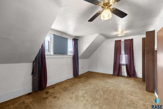 528 S Elmwood Ave Avenue, Sioux Falls, SD 57104